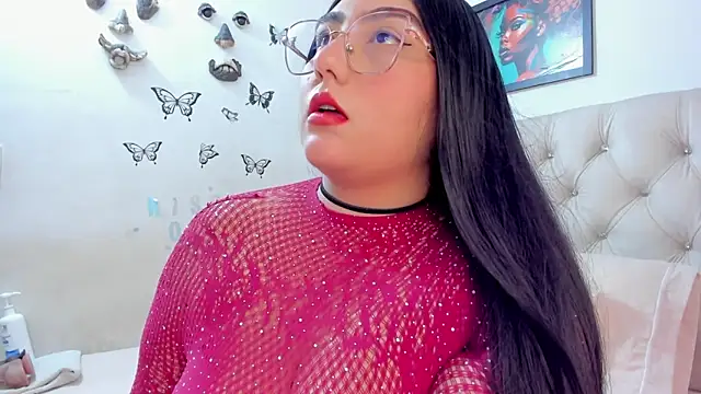 NayaWayne online show from June 12, 5:10 pm