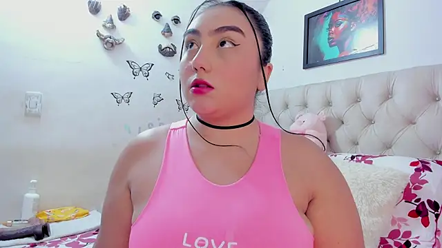 NayaWayne online show from July 16, 3:49 pm