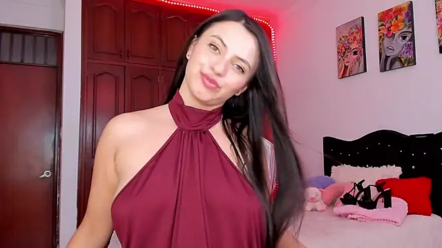 Sara Squirting Heels online show from June 15, 9:26 pm
