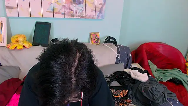 EverlyRays online show from January 18, 6:26 pm