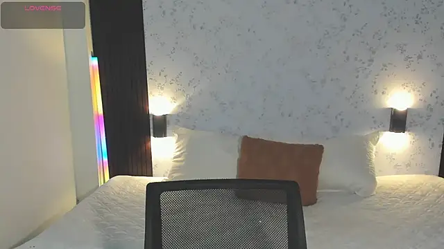 MartinaBianchi online show from November 15, 12:55 am