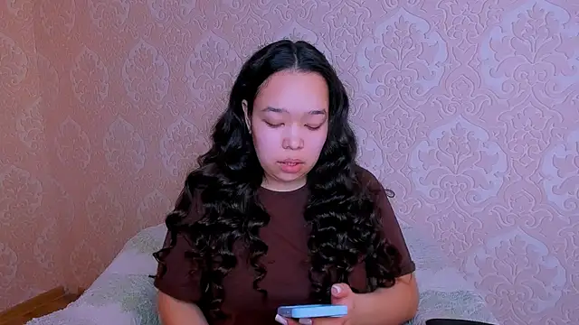 Kris top Lee online show from April 8, 5:53 am