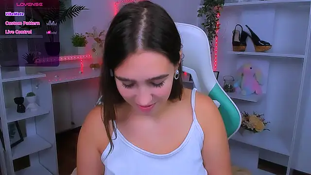  Eliizabeth  online show from November 11, 11:35 pm