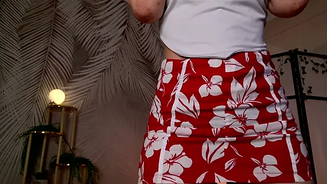 Marie Diaze online show from April 17, 8:38 am