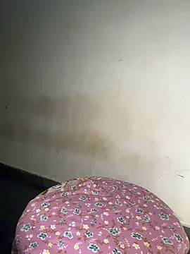 ValiantWhiskey online show from March 12, 3:53 am