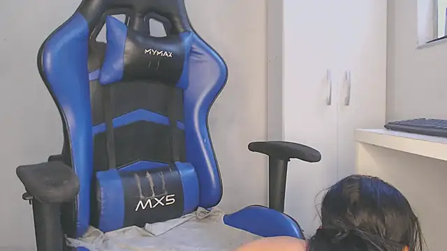 Snapshot of Rafaelayamazaki chatting on September 19, 3:00 pm Rafaelayamazaki online show from September 19, 3:00 pm