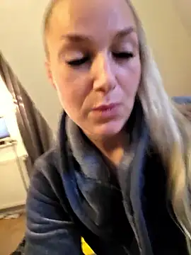 Sexy-Milla online show from May 11, 5:54 pm