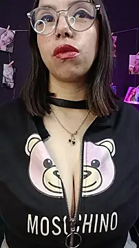 valentina swallow online show from November 21, 8:00 pm