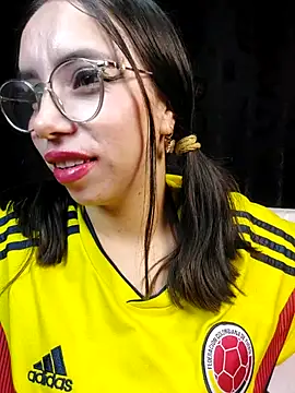 valentina swallow online show from June 18, 4:47 am