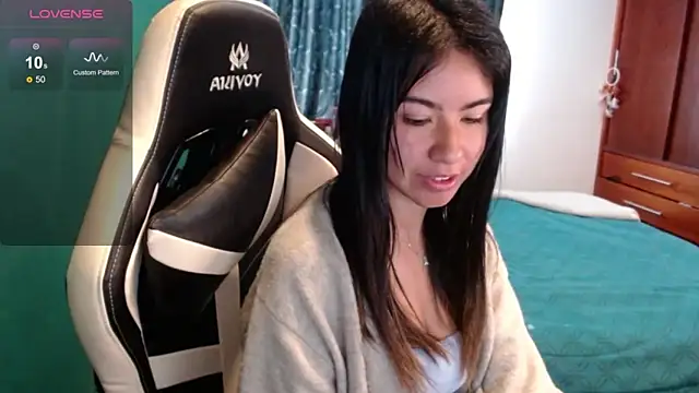 alice middlee online show from April 17, 3:58 pm