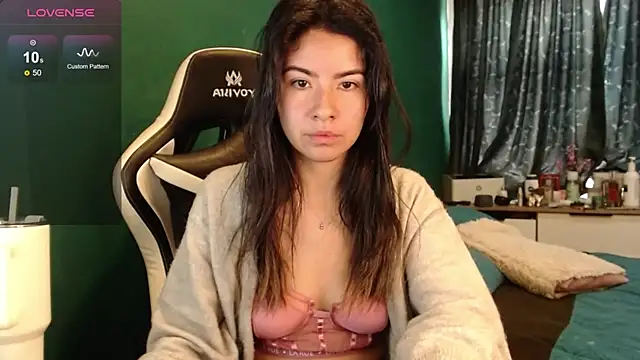 alice middlee online show from April 15, 2:28 pm