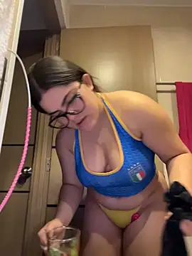 Valenhillxh online show from August 8, 5:04 am