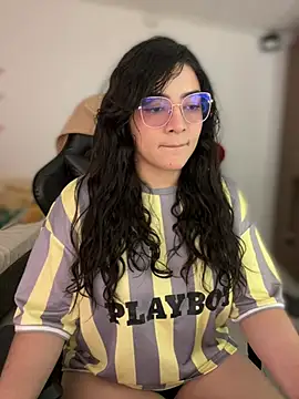 Lia flowers online show from February 11, 11:06 pm