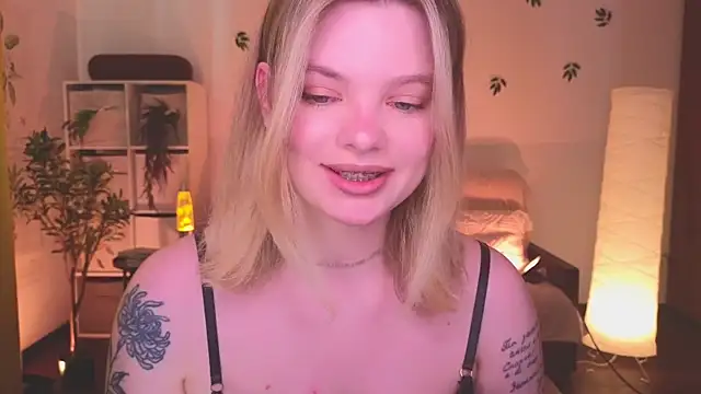 Hottie Jane online show from July 17, 10:19 am
