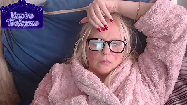 martachatte online show from April 2, 1:41 pm