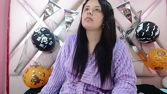 Snapshot of nathaly_low1 chatting on October 16, 3:09 am nathaly low1 online show from October 16, 3:09 am