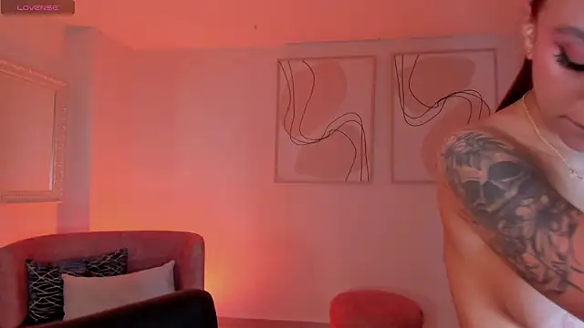 DannaCruz online show from April 5, 9:03 pm