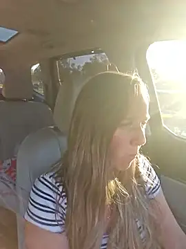 SkyelarSommer online show from January 17, 9:55 pm