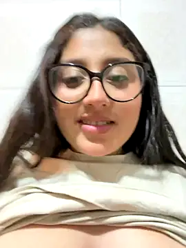 croftsmila online show from November 28, 11:41 pm