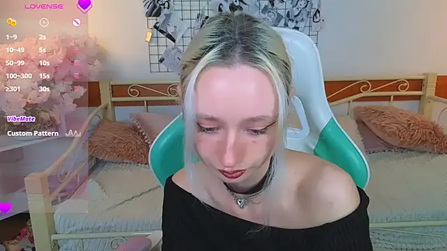 Katia Kim online show from April 13, 5:09 am