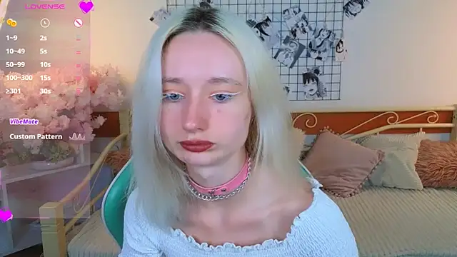 Katia Kim online show from April 14, 5:18 am