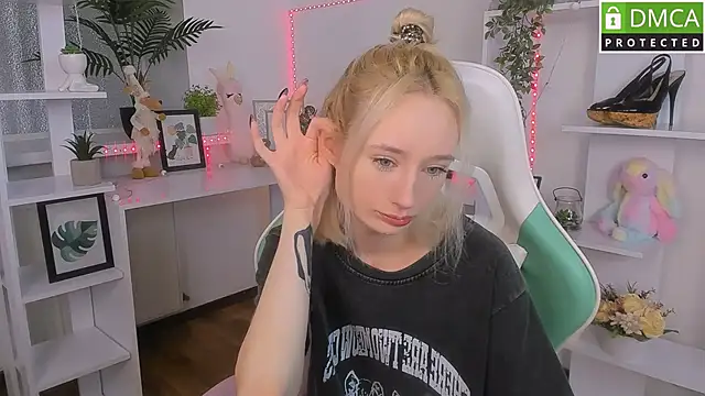 Katia Kim online show from October 23, 5:57 am