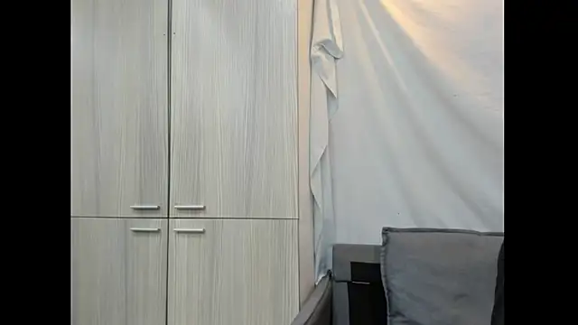 Mhelanny2 online show from December 13, 8:59 pm