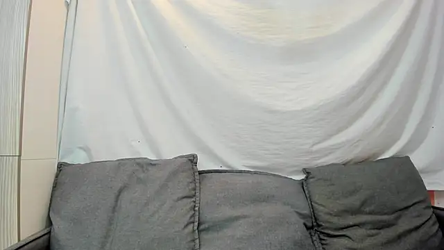 Mhelanny2 online show from March 10, 8:46 pm