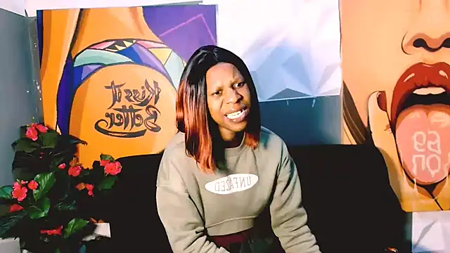 Snapshot of Ebonystormxxx chatting on September 25, 7:40 am Ebonystormxxx online show from September 25, 7:40 am