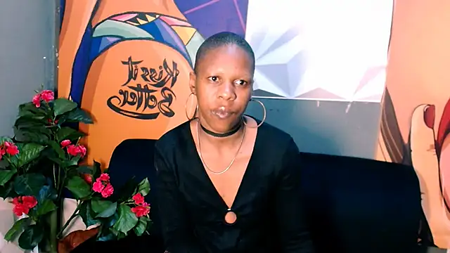 Snapshot of Ebonystormxxx chatting on September 13, 8:55 am Ebonystormxxx online show from September 13, 8:55 am