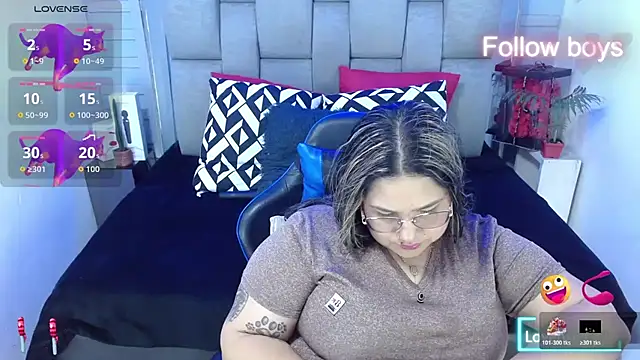 evelin zaens online show from November 17, 7:09 am