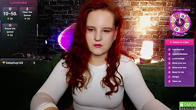 FlowerOfFreedom  online show from December 22, 7:39 pm