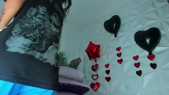 Hellen Sky online show from March 30, 7:02 pm