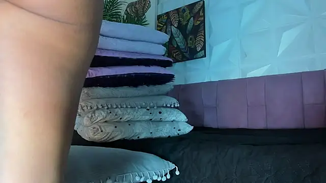 Hellen Sky online show from December 17, 7:29 pm