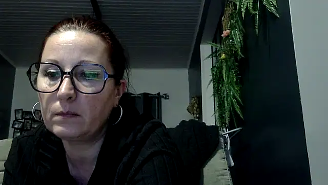 feline27 online show from March 23, 8:37 pm