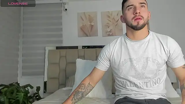 Vanessa and liam online show from January 13, 3:34 am