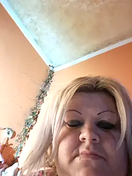 ducicsajsziii online show from November 22, 8:55 pm