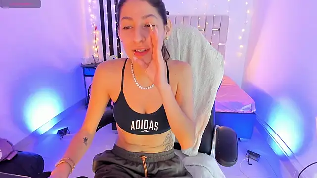 Gorgeous Team online show from April 17, 9:17 pm