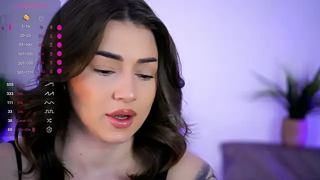 fallinginlive online show from February 11, 6:31 pm