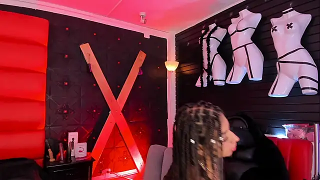 TeennNaugthy18 online show from January 9, 3:00 am