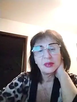 Snapshot of AlbinaXPretty chatting on October 9, 4:00 pm AlbinaXPretty online show from October 9, 4:00 pm