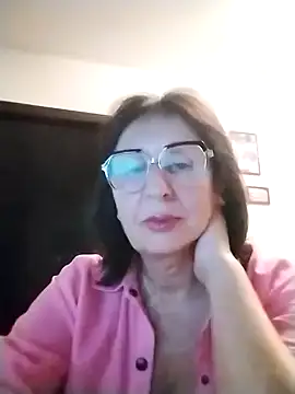Snapshot of AlbinaXPretty chatting on September 22, 8:40 pm AlbinaXPretty online show from September 22, 8:40 pm