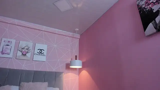 dolly zoe online show from October 2, 9:20 pm