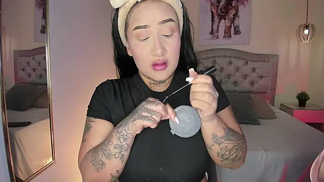 ayshel   online show from September 19, 6:23 am