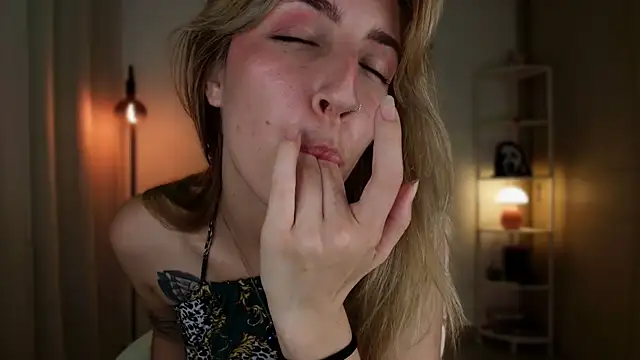 Dakotaa  online show from March 1, 2:22 am