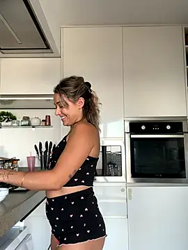 petrouchkaaa  online show from October 17, 7:44 am