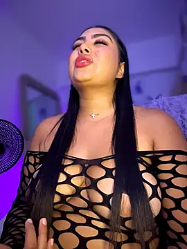 NatashaBrown12 online show from March 21, 8:14 pm