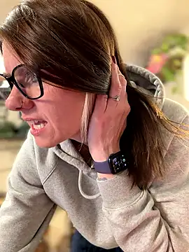 LadyLena1 online show from January 18, 1:13 am