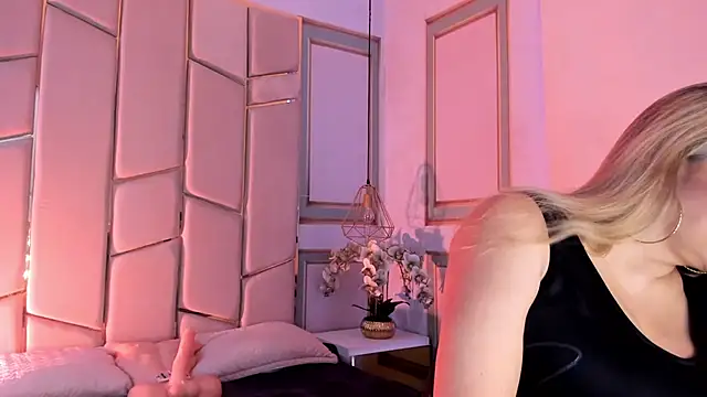 angel vibes  online show from April 1, 4:26 pm