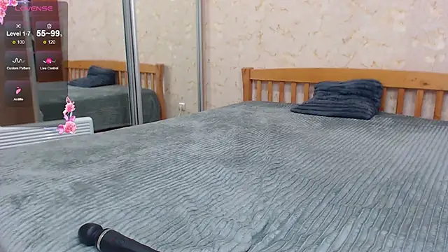 JuicyJess online show from October 31, 9:52 pm